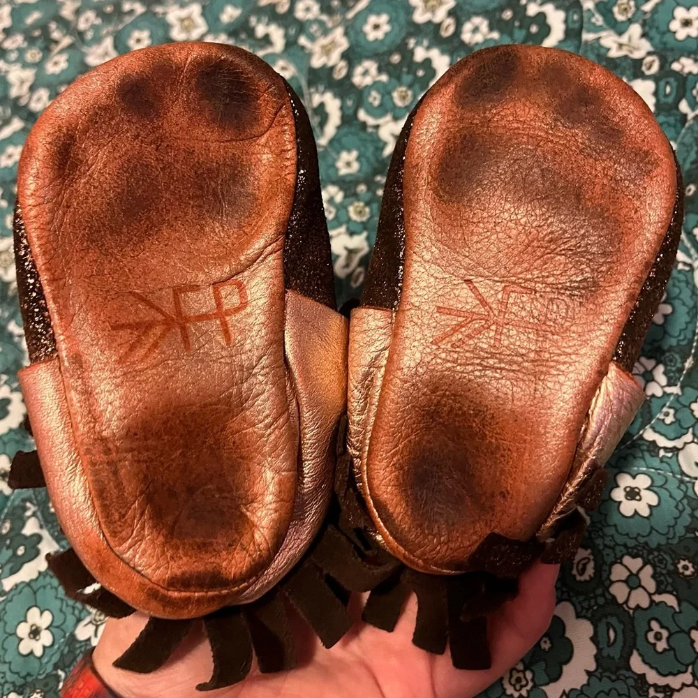 Freshly Picked 5c Brown Glitter Moccasins